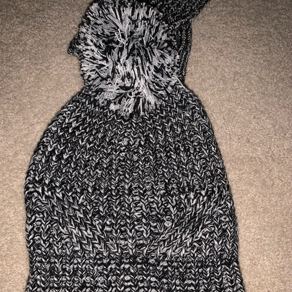 beanie and hand warmer set